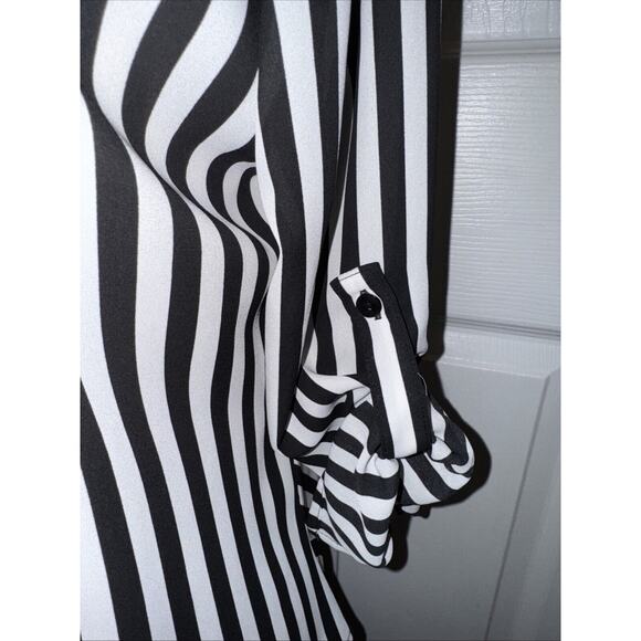Chico’s Women’s Black White Multi Way Stripe Blouse Size 0 US 4-6 Button Up - Picture 2 of 7